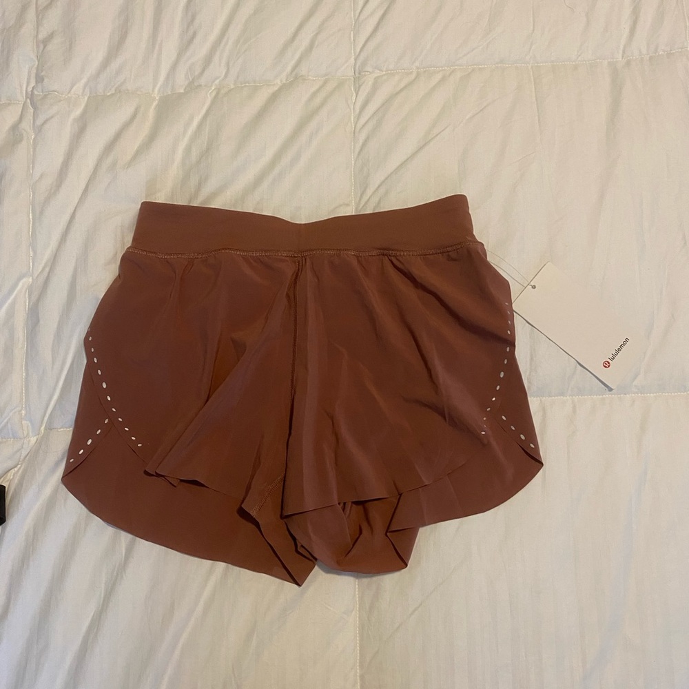 NWT lululemon find your pace shorts